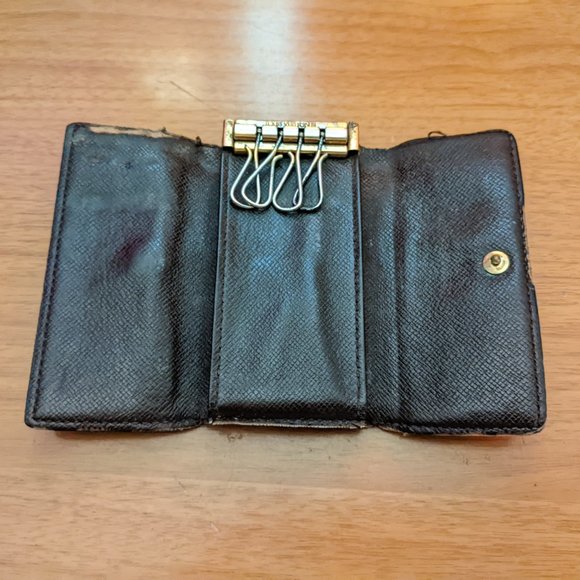 Louis Vuitton Damier Key Holder/Wallet #1570*** - Picture 6 of 9